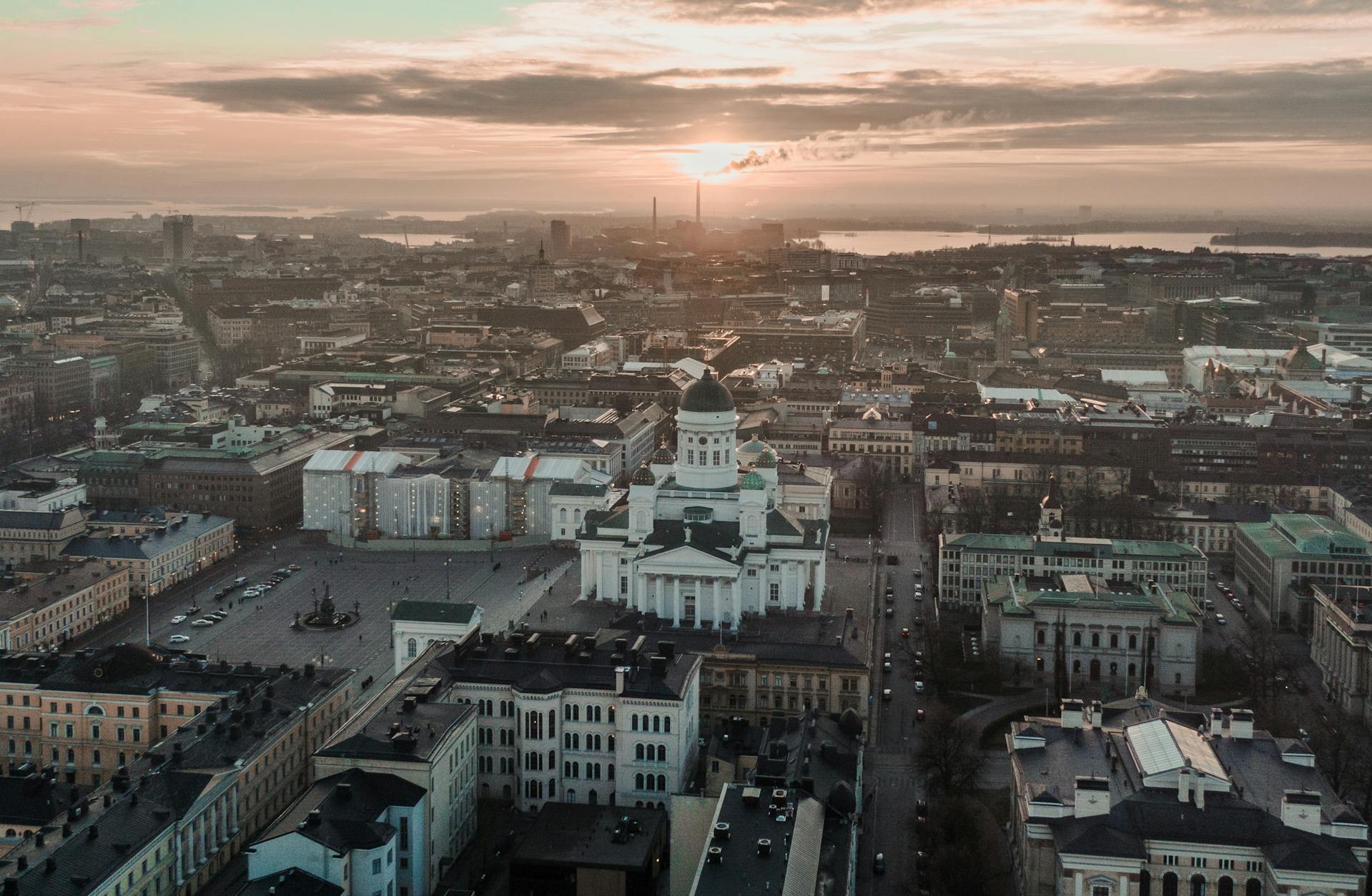Aerial photo of Helsinki - Cover photo for Business Finland tuet blog article